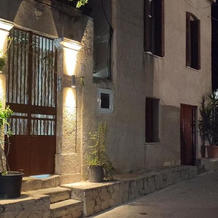Aegina Town Traditional Lemon House Luaran gambar
